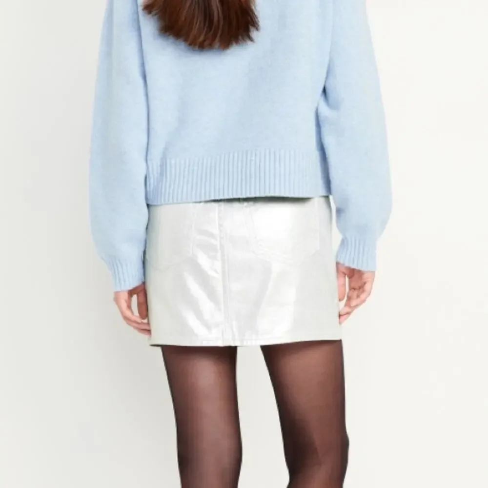 Old Navy Silver Shine Mid-Rise OG Mini Skirt